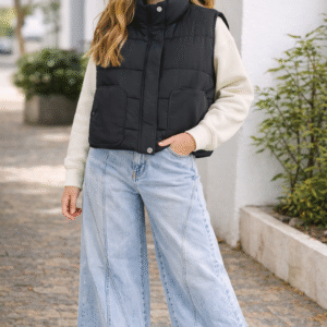 Juoda onesize liemenė paauglėms